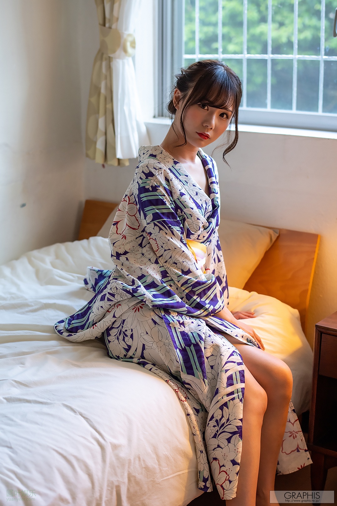 (2020 - 04 - 03) SAKAMICHI Miru (坂道みる) - MIRU