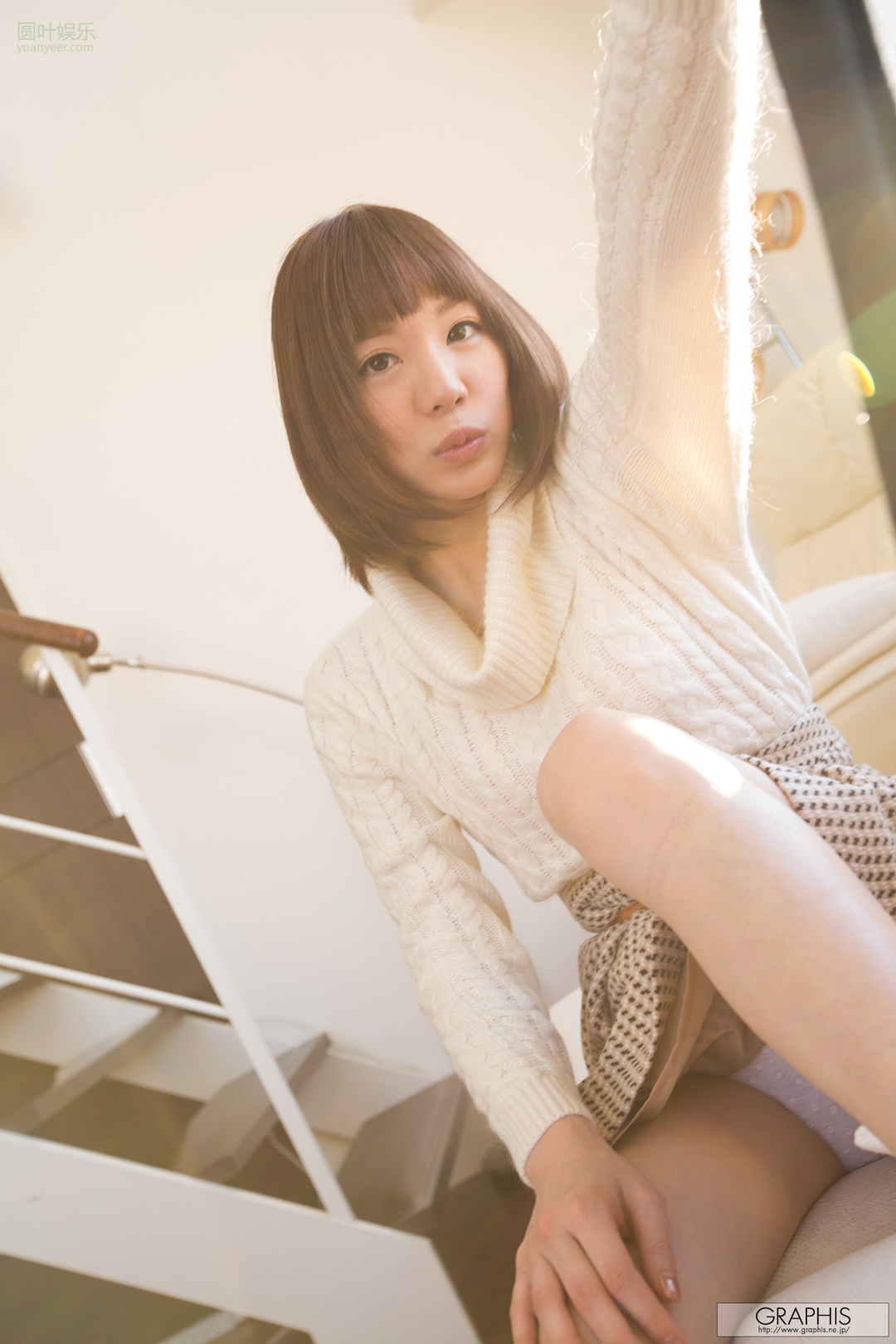 (2016 - 01 - 08) SUZUMURA Airi (铃村あいり) - New Year Special 2016 - Petite Amie