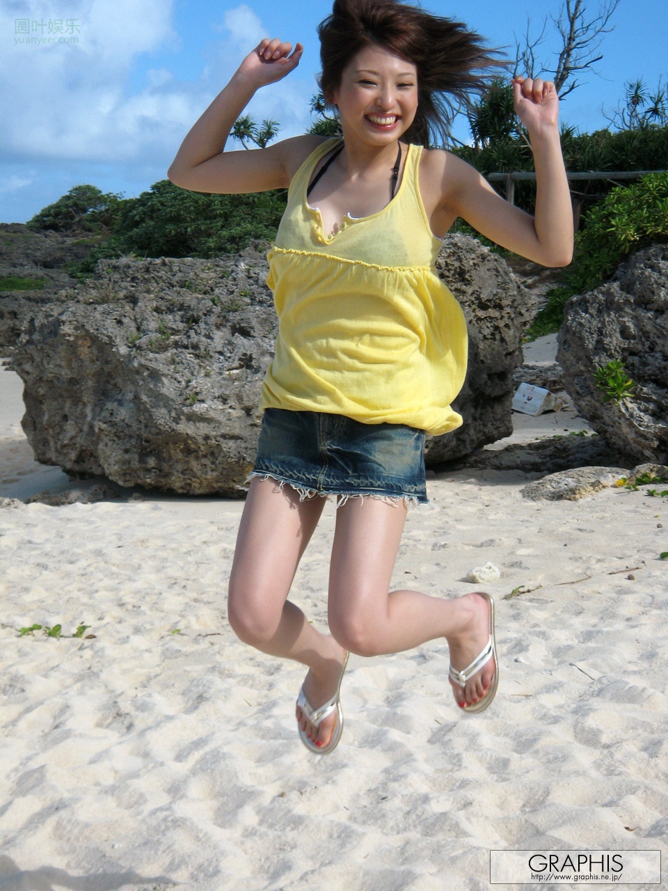 (2009 - 12 - 18) AKIYAMA Shouko (秋山祥子) - Lucky