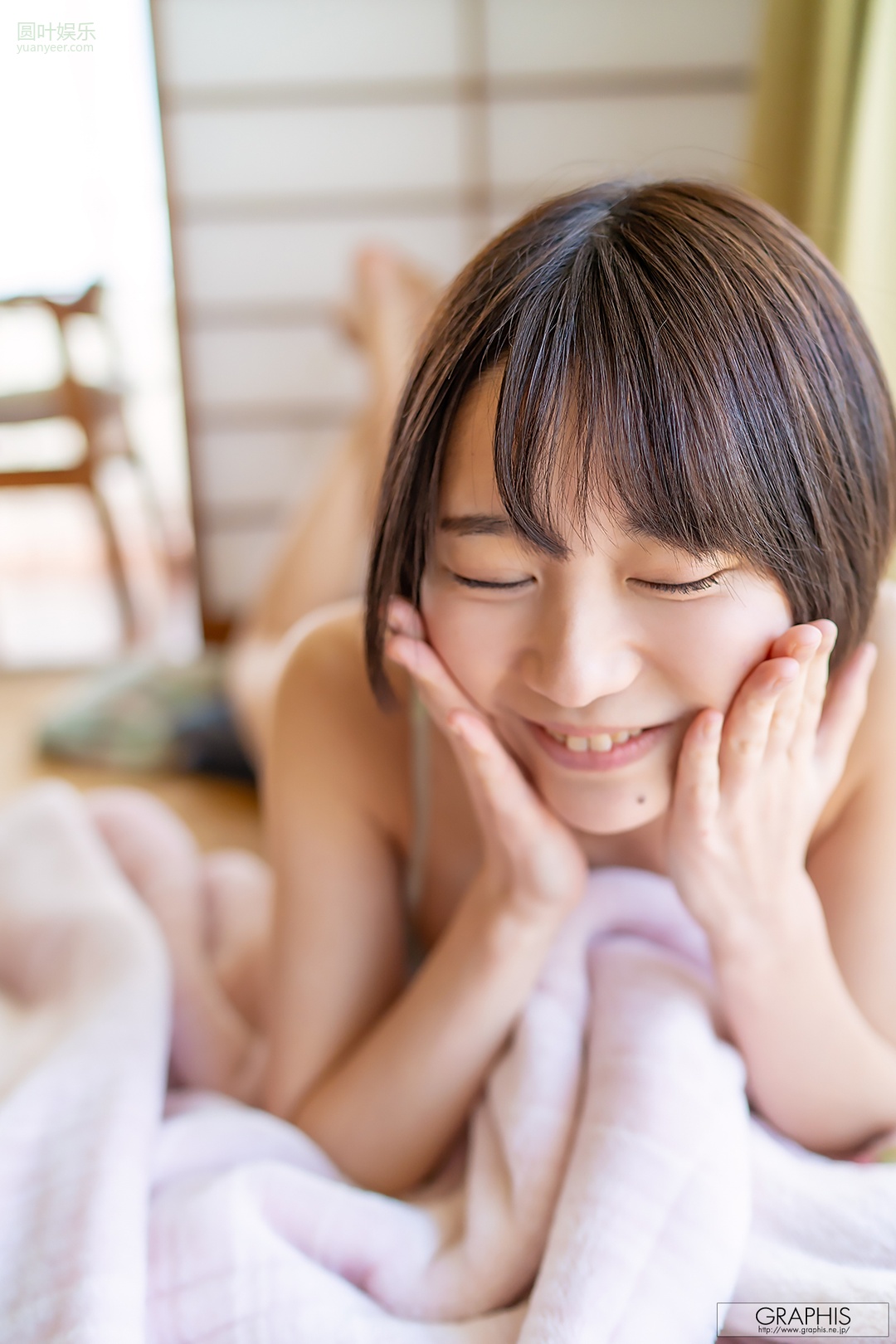 (2019 - 04 - 05) FUJIE Shiho (藤江史帆) - Pele clara