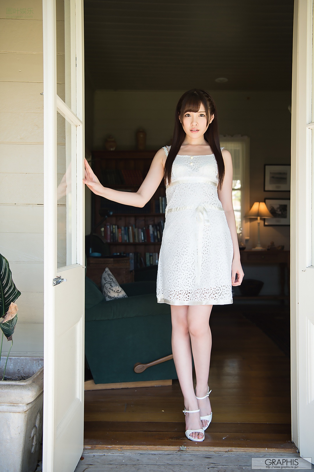 (2017 - 10 - 27) HASHIMOTO Arina (桥本ありな) - Autumn Special 2017 - Natural & Beauty