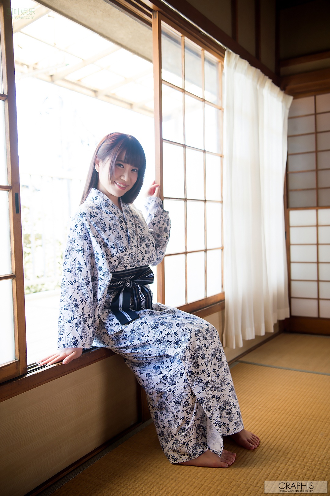 (2017 - 11 - 10) HATSUMI Rin (初美りん) - Look at me!