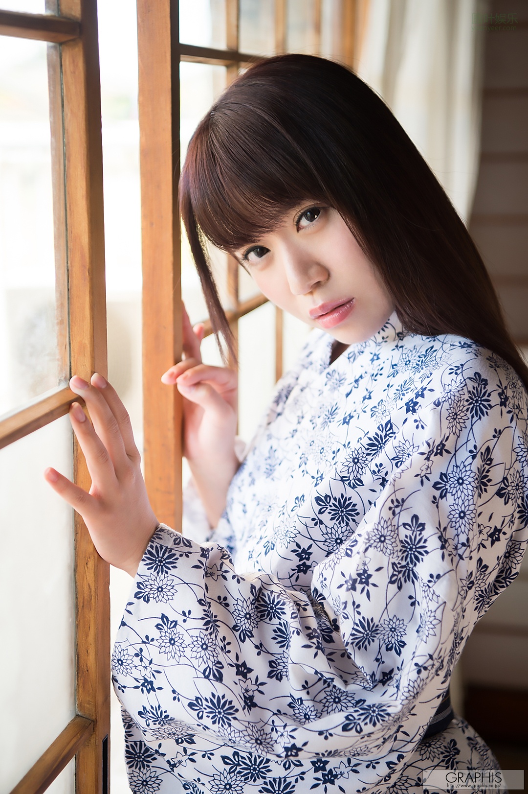 (2017 - 11 - 10) HATSUMI Rin (初美りん) - Look at me!