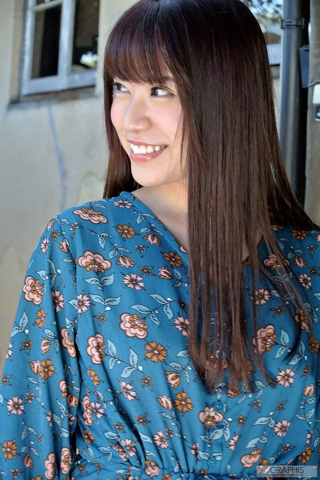 (2017 - 11 - 10) HATSUMI Rin (初美りん) - Look at me!