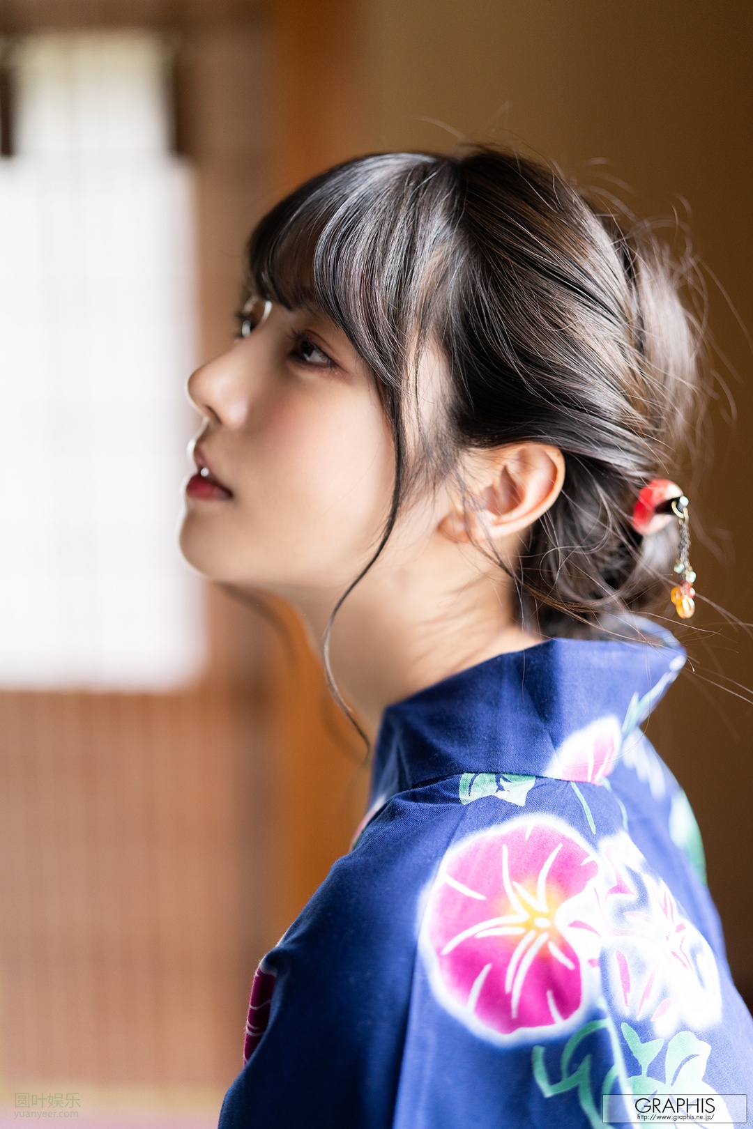 (2020 - 09 - 18) KAEDE Karen (枫カレン) - Cool Beauty