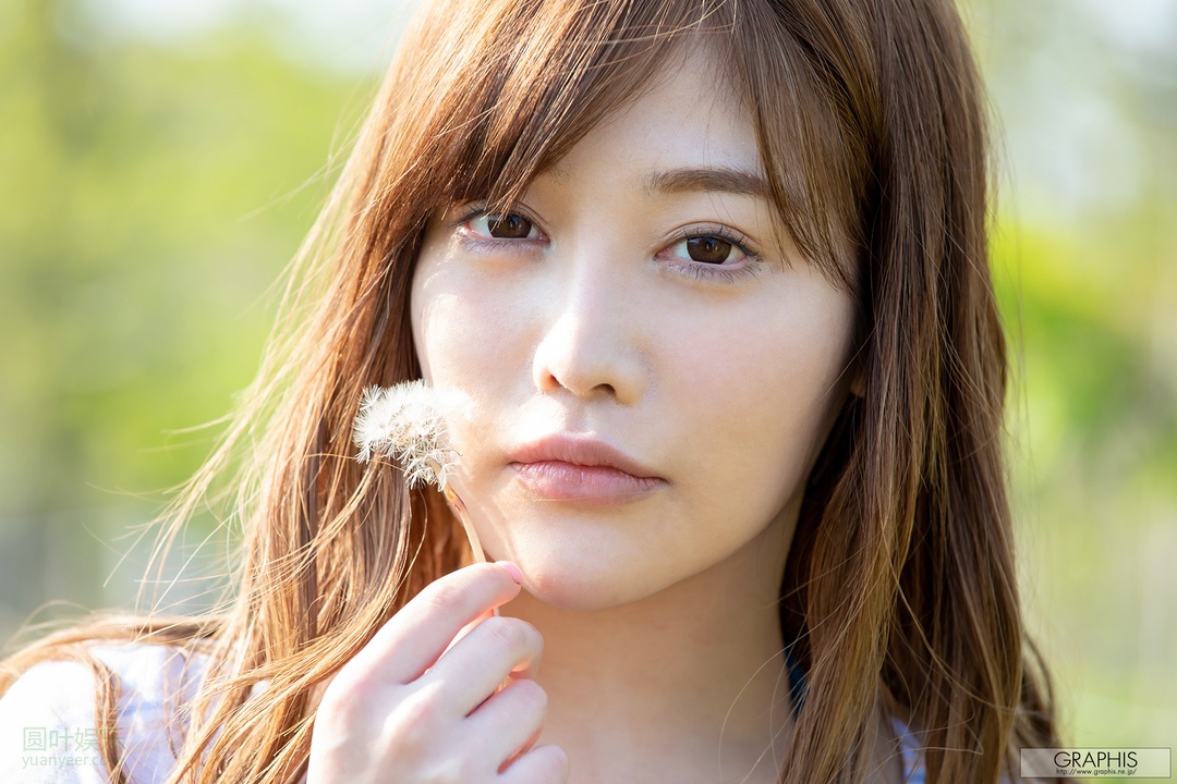 “明日花キララplus” ―― 益坂美亚决定引退