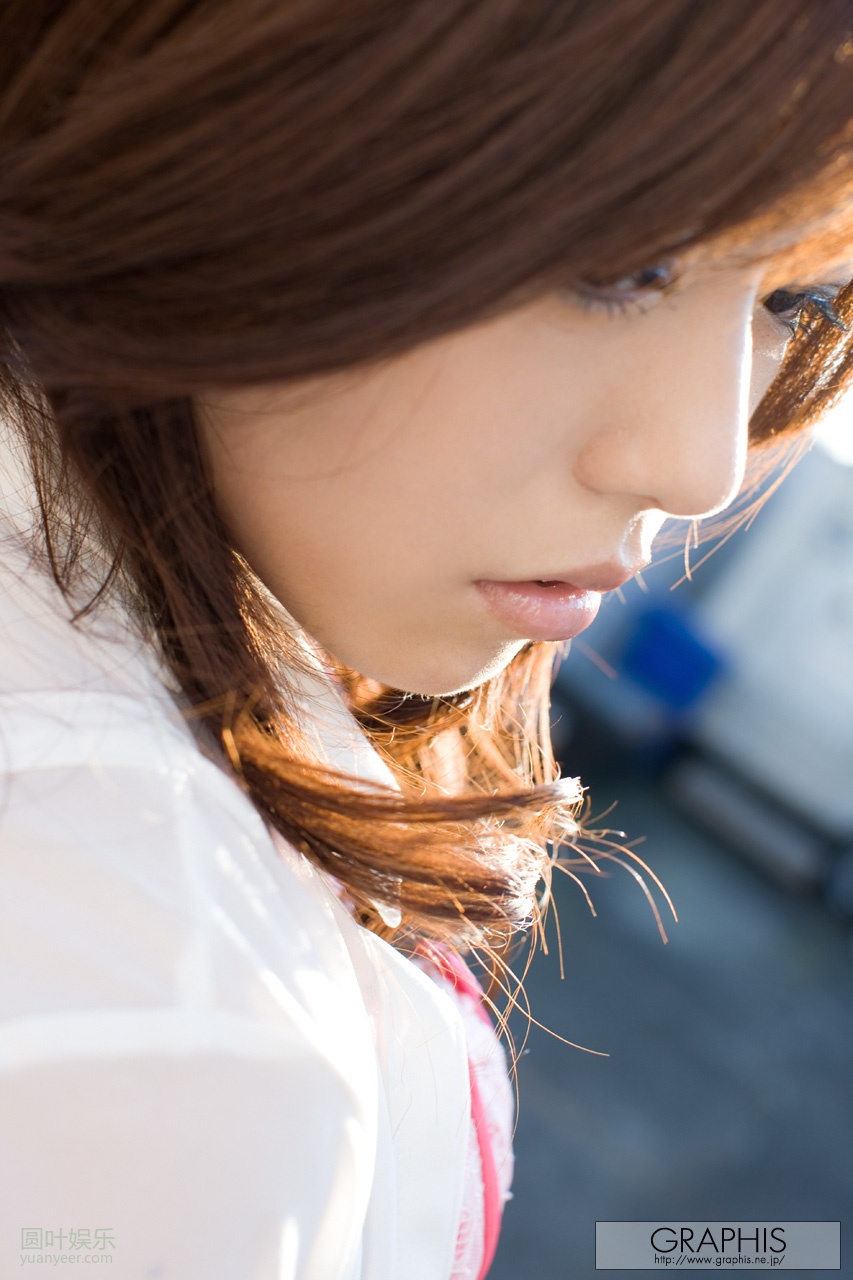 (2008 - 11 - 14) MATSUSHITA Momoka (松下桃香) - peach buttocks