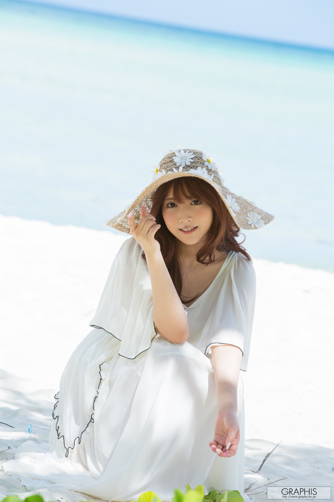 (2017 - 10 - 06) MIKAMI Yua (三上悠亜) - GLAMOROUS NUDE!封面