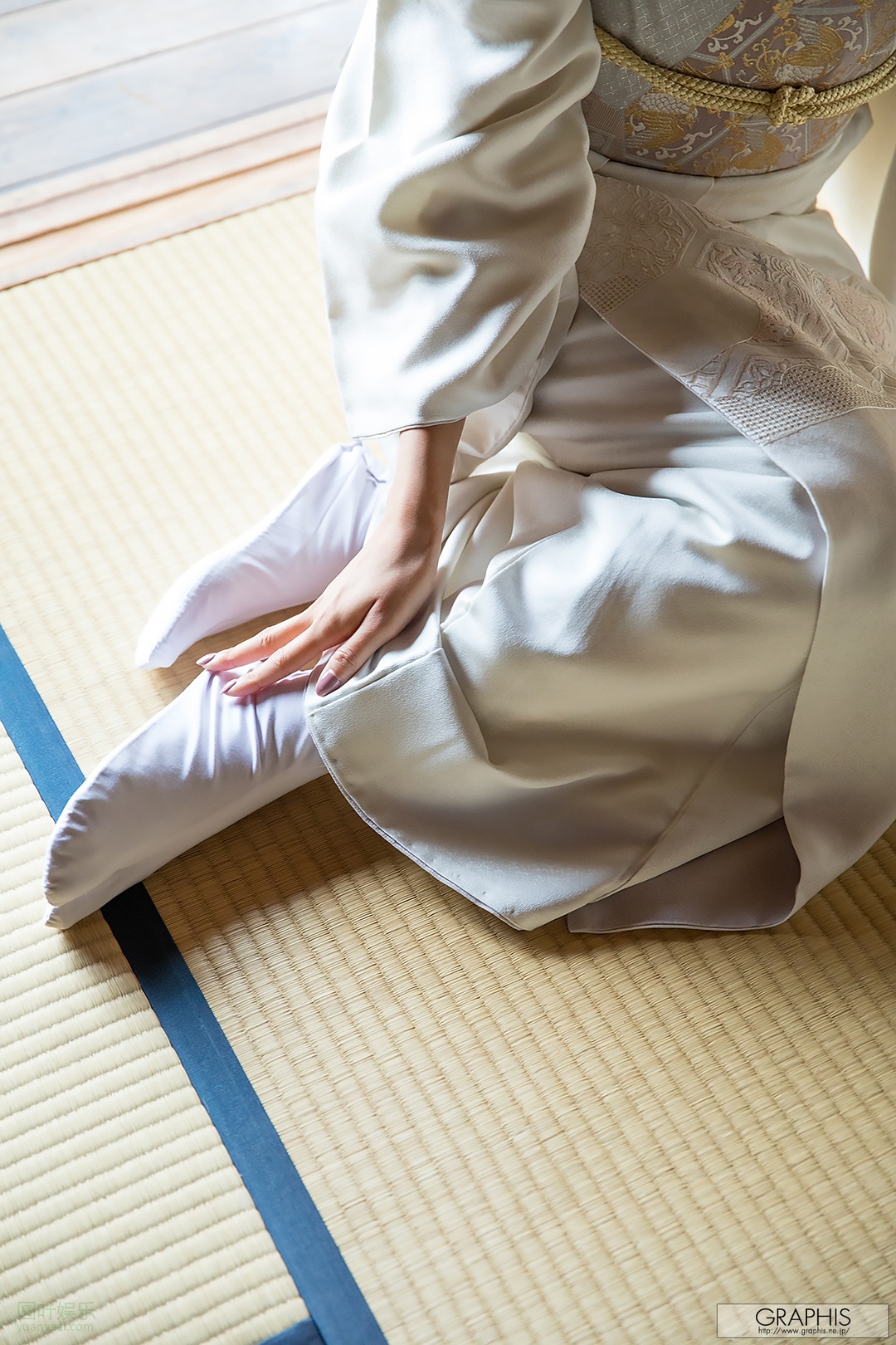 (2019 - 02 - 08) MITA Ui (三田羽衣) - St. Valentine's Special 2019 - NUDE