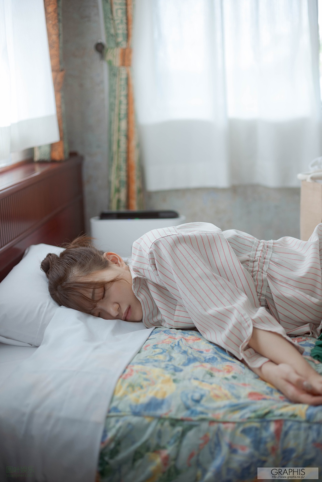 (2022 - 02 - 18) MITANI Akari (美谷朱里) - Ravish