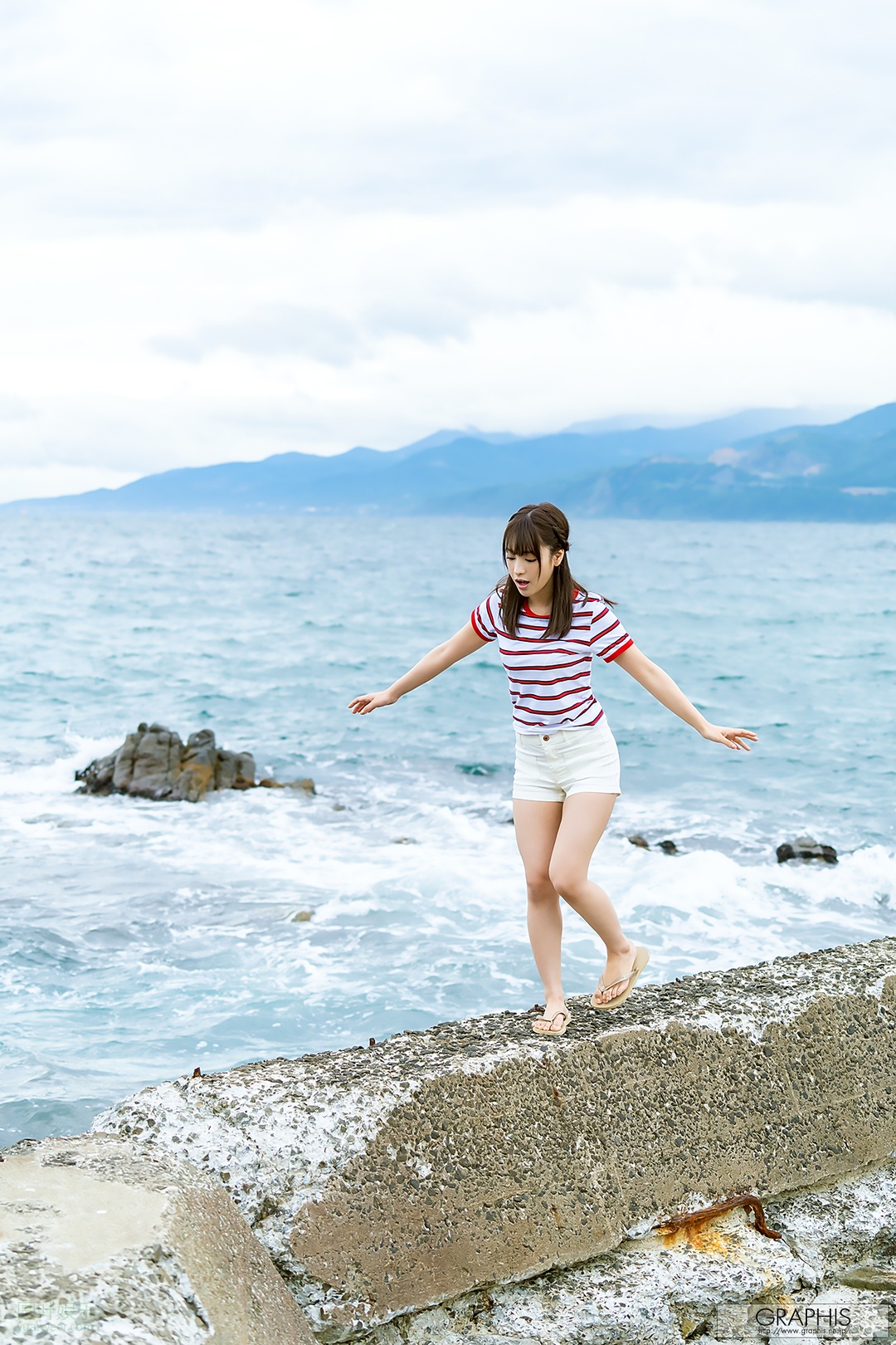 (2018 - 12 - 28) MOMONOGI Kana (桃乃木かな) - Winter Special 2018 - Sign