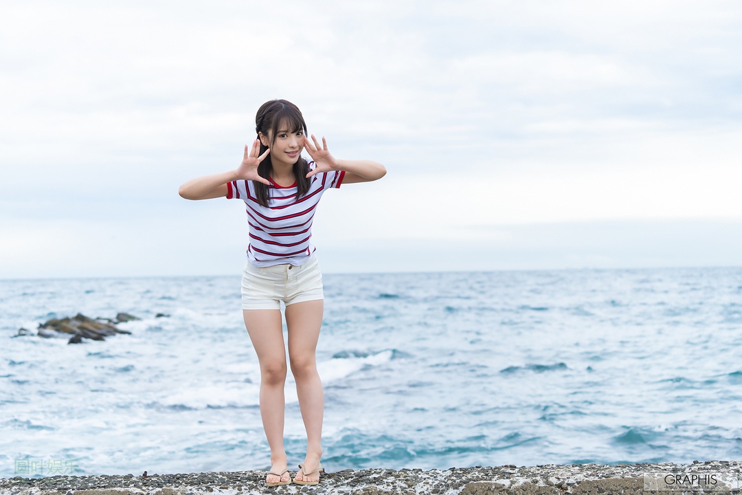 (2018 - 12 - 28) MOMONOGI Kana (桃乃木かな) - Winter Special 2018 - Sign