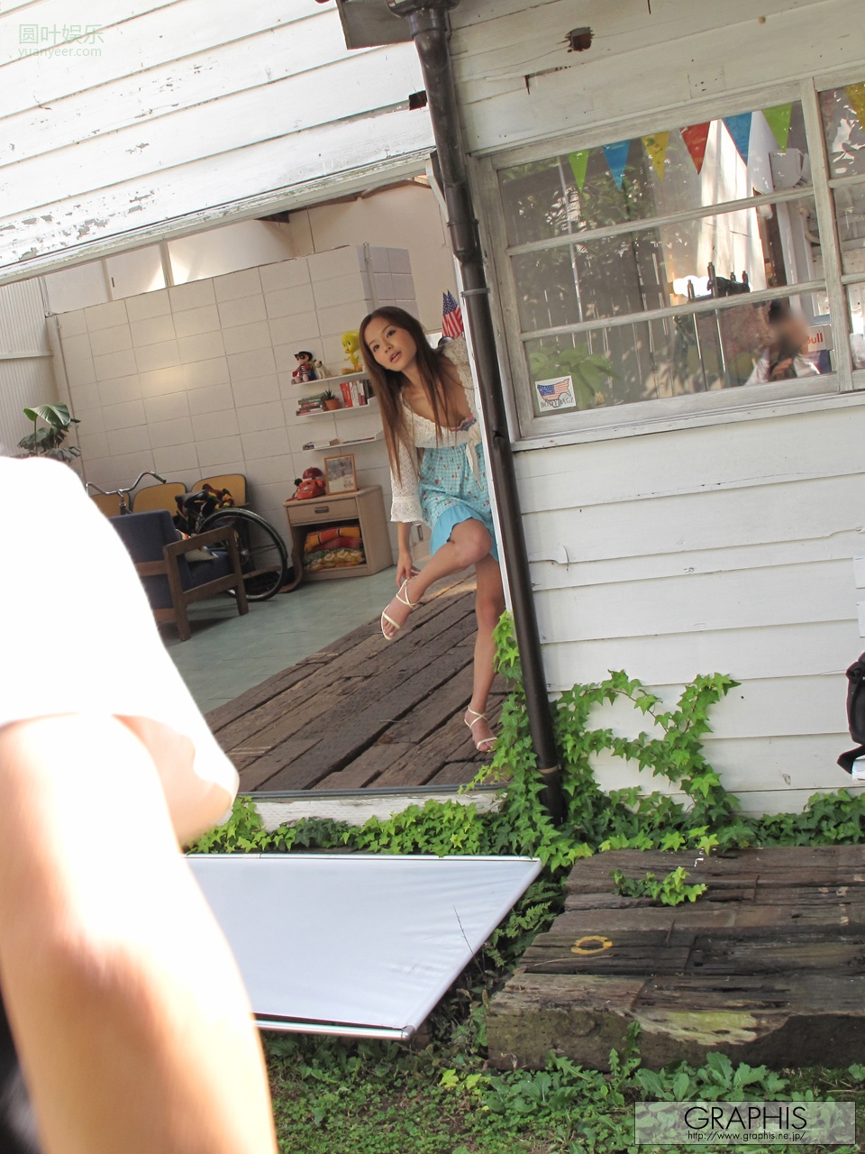 (2011 - 11 - 24) OKAZAKI Emiri (丘咲エミリ) - be born again