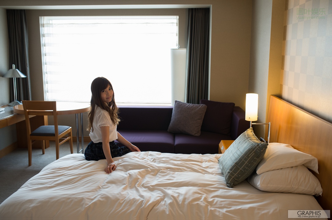 (2016 - 07 - 22) SAKAKI Riria (榊梨々亜) - Be shy