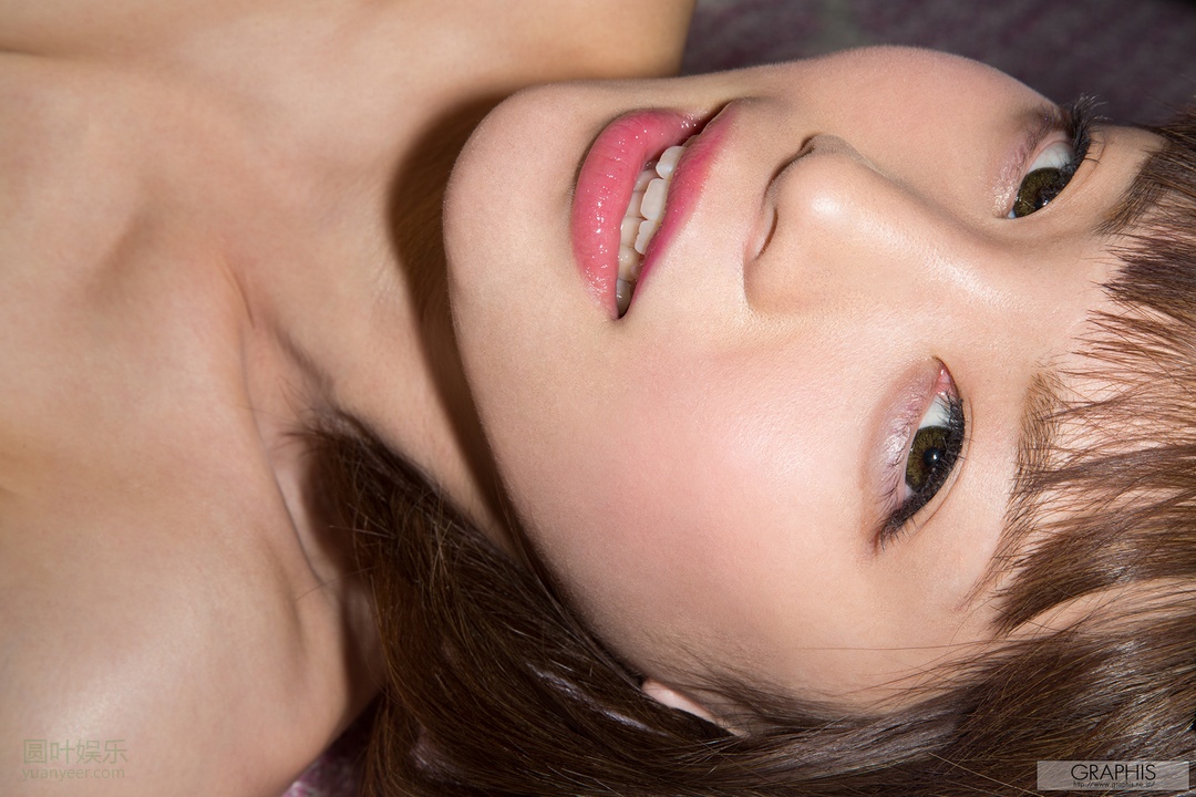 (2016 - 01 - 08) SUZUMURA Airi (铃村あいり) - New Year Special 2016 - Petite Amie