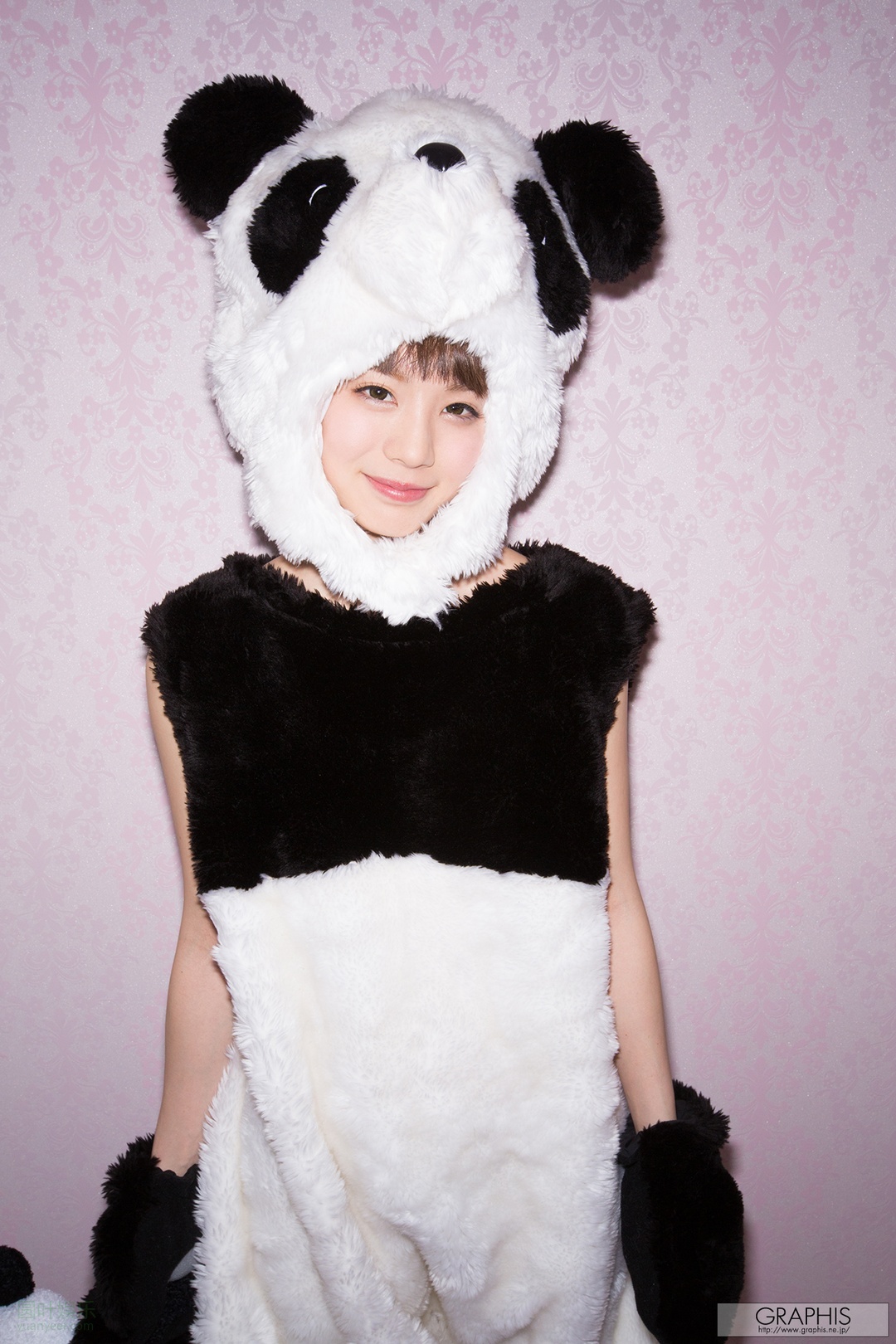 (2016 - 01 - 08) SUZUMURA Airi (铃村あいり) - New Year Special 2016 - Petite Amie