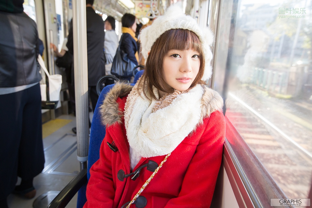 (2016 - 01 - 08) SUZUMURA Airi (铃村あいり) - New Year Special 2016 - Petite Amie