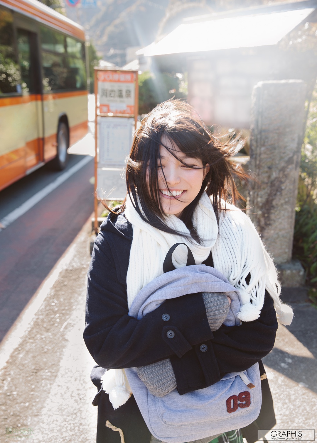 (2015 - 03 - 27) UEHARA Ai (上原亜衣) - Spring Special 2015 - Allure封面