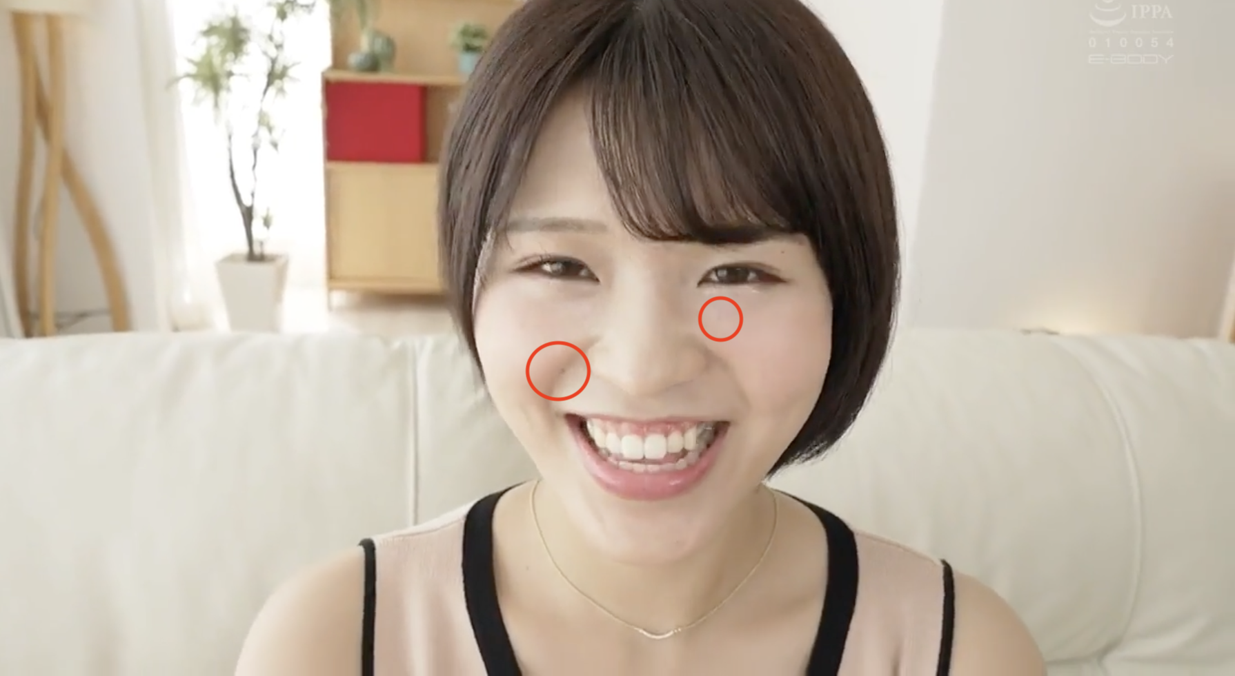 那位在无码片商初登场、高身长Body的xxoo高手桜田桃羽(樱田桃羽)是？-图片2