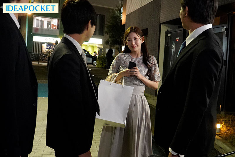 明里つむぎ(明里䌷)作品IPZZ-525发布！一打三游刃有余！她极痴极艳！-图片2