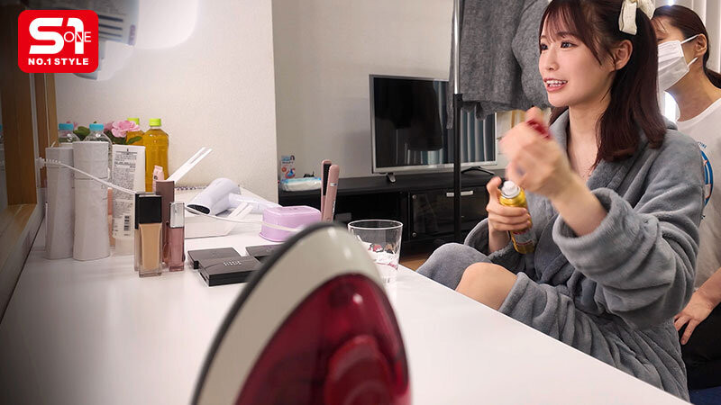 未歩なな(未步奈奈)作品SONE-904发布！走到哪里都被突袭！