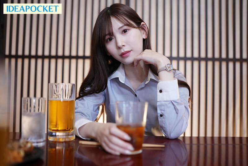 明里つむぎ(明里䌷)作品IPZZ-408发布！正妹上司喝醉变痴女，抓着处男下属狂榨17发-图片2