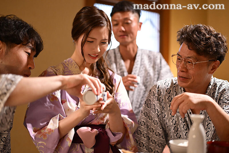 松野蘭(松野兰)作品JUR-148发布！人妻社员参加都是男员工温泉旅行，酒后惨遭众人轮奸***-图片2