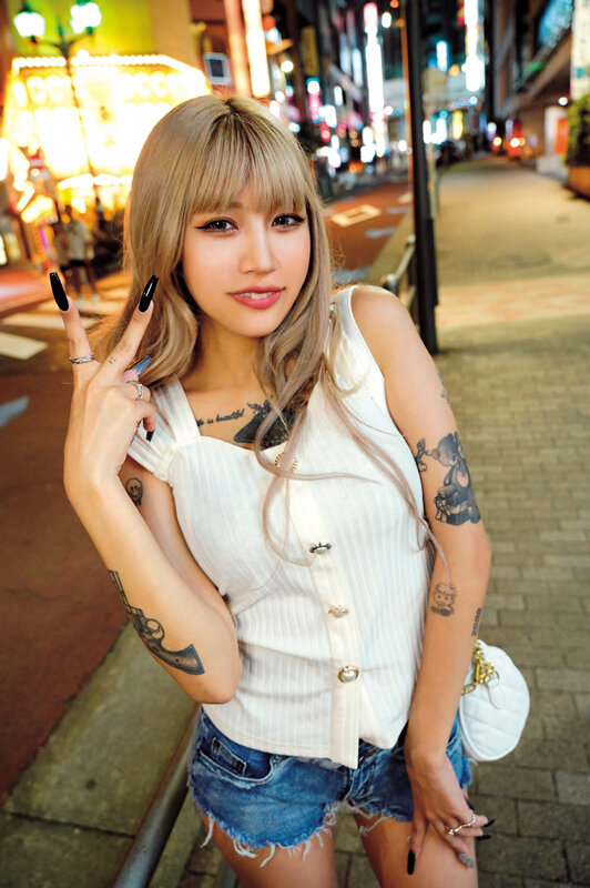 鳳カレン（凤可怜），碓井せりな，椿りか（椿莉香），共演作品GDTA-004发布，封面及作品信息！封面