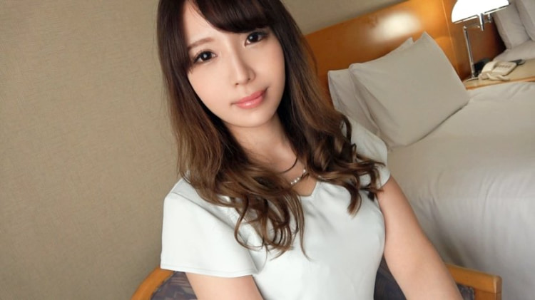 SIRO-3475柚香35岁，护士。