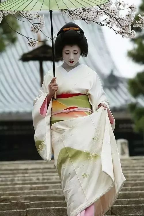 日本艺伎美丽背后的心酸，只有她们知道