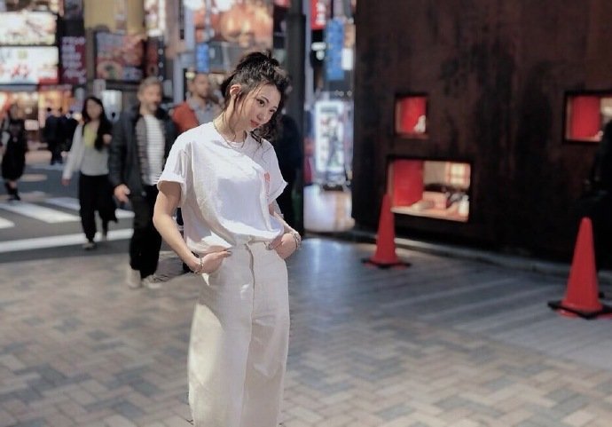 鱼网美腿 山岸逢花