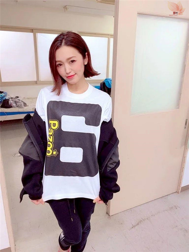 真咲南朋：从镜头前走向业界导演