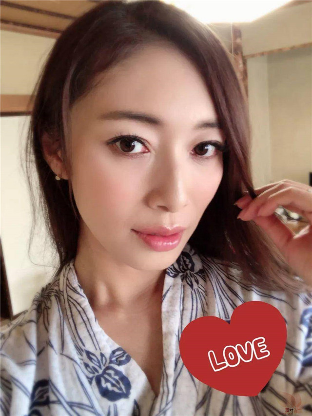 小早川怜子：世界以痛吻我