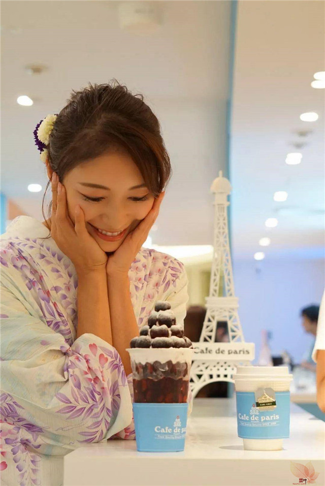 小早川怜子：世界以痛吻我