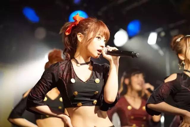 桃乃木香奈：从胖纸到女神的逆袭