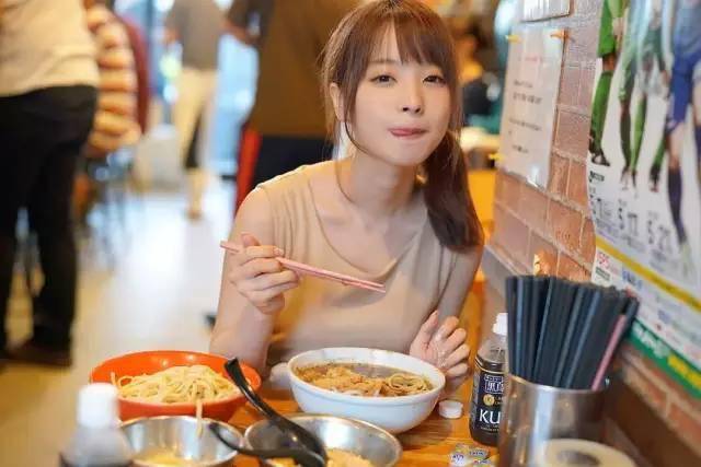 桃乃木香奈：从胖纸到女神的逆袭