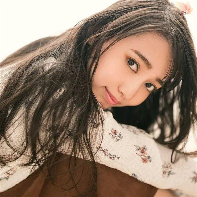 腿长83cm的“小菜菜绪”~00后麻豆黑木丽奈