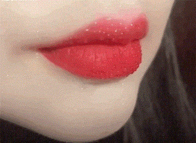 【邪恶 GIF】这个烈焰红唇动态图GIF 各位宅友还中意否!!!