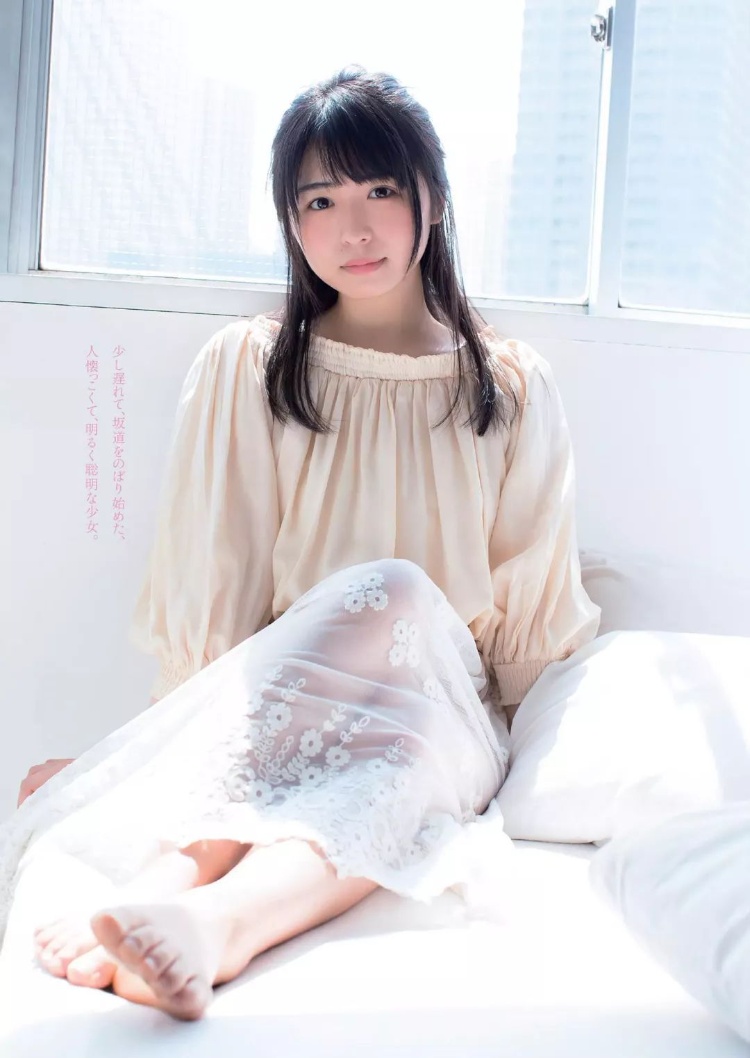 长滨祢留「透明な羽根」