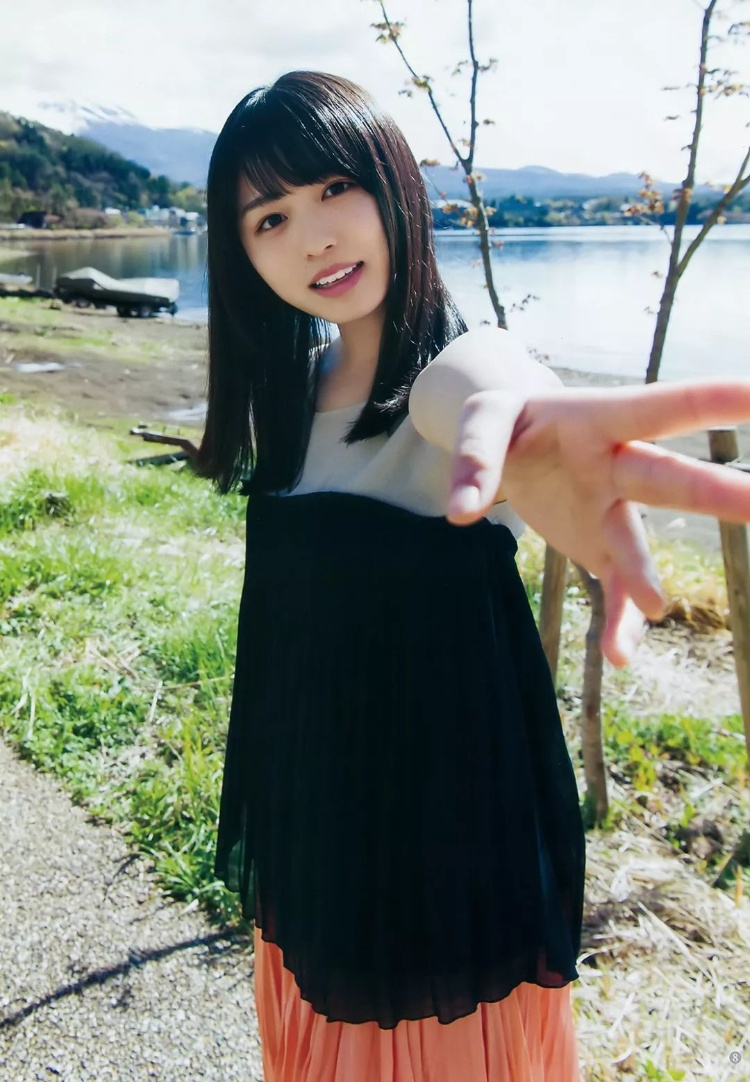 长滨祢留「透明な羽根」