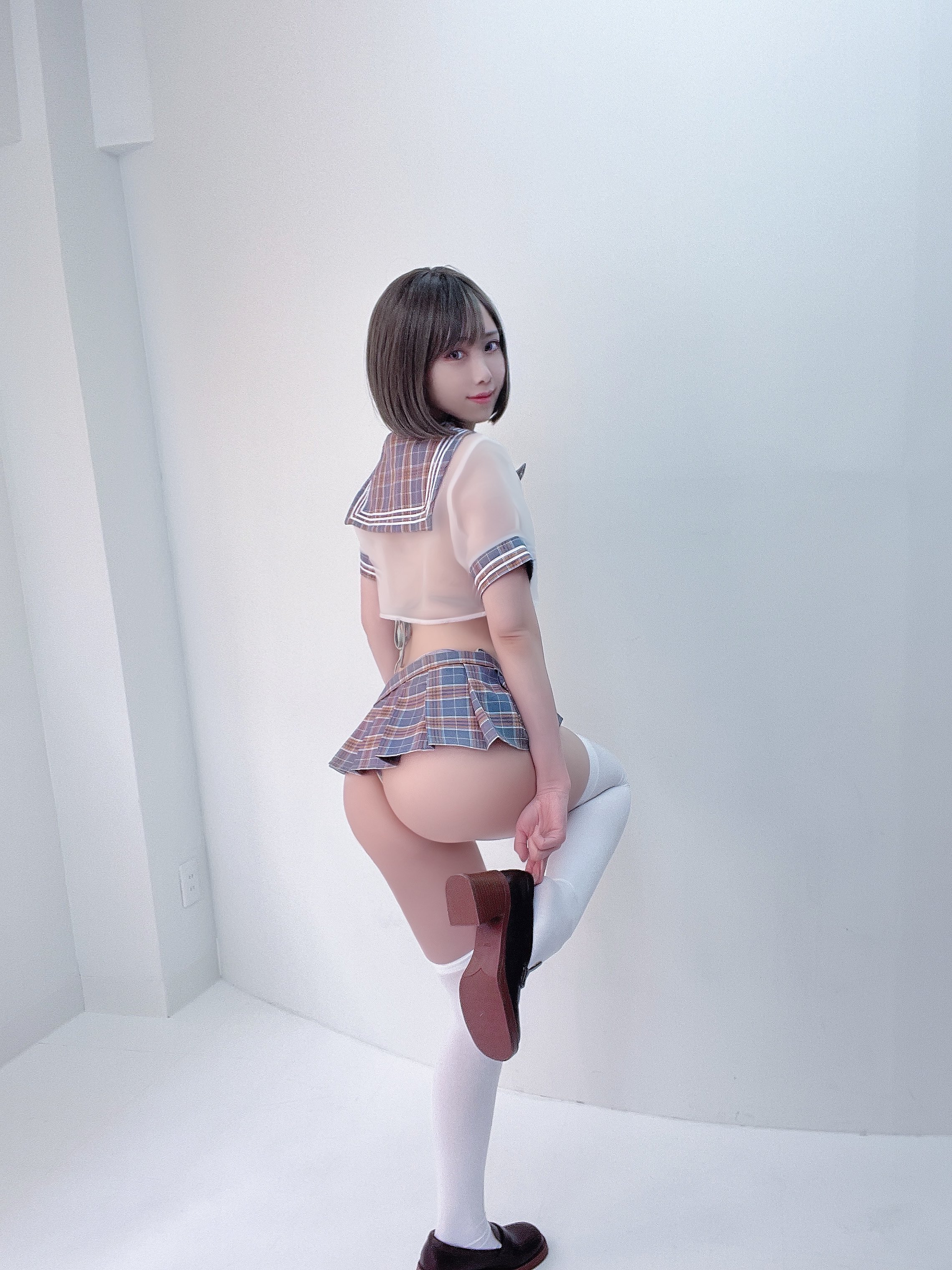 F68JijeakAAEN3D.jpg