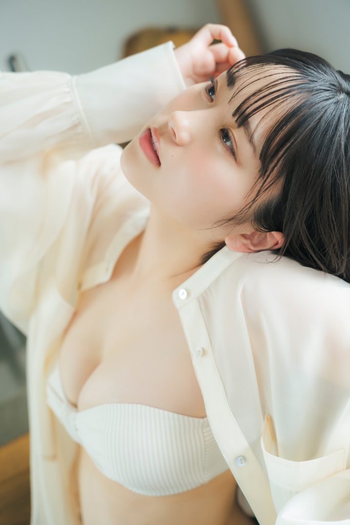 冬天依然享用！写真偶像《大白桃子》还是浑圆的「白桃」最对味！