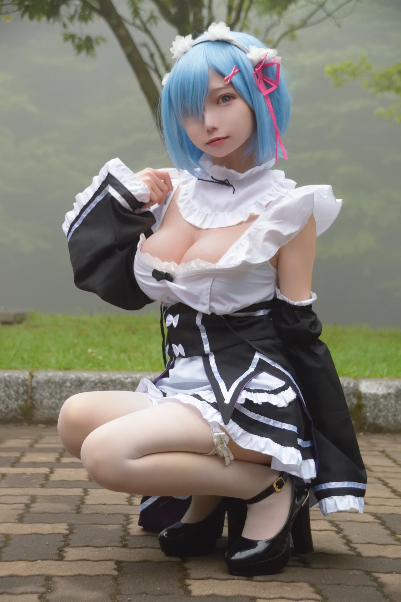 GeR-MRrboAAZ-Xi.jpg