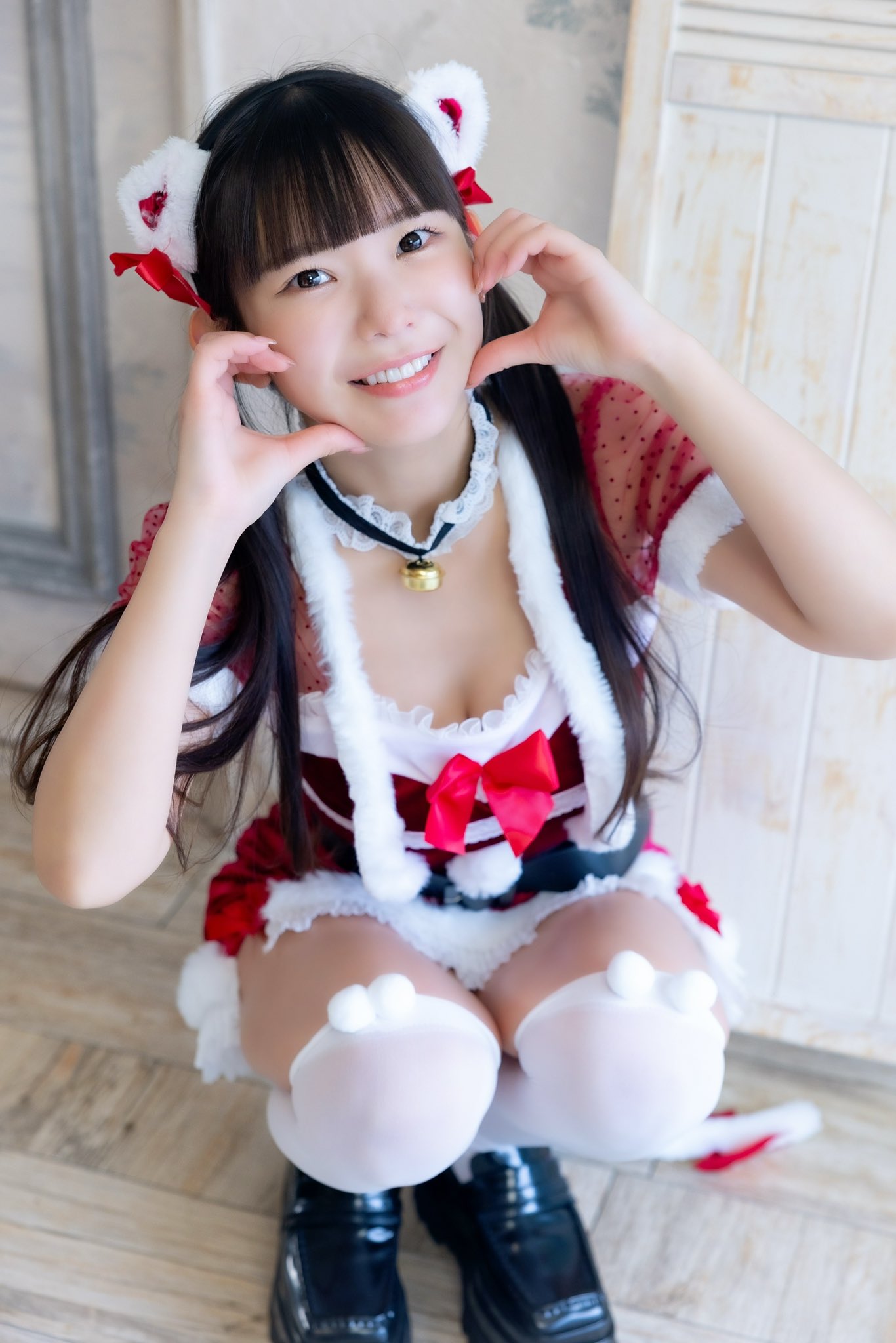 GfkIx4MasAAHYgF.jpg