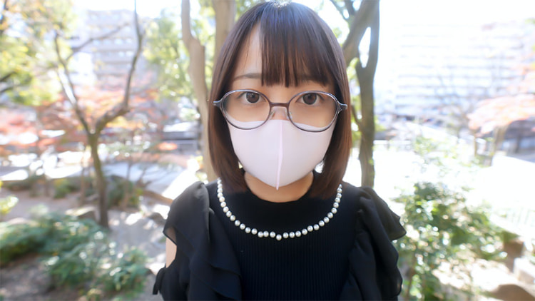 横浜市○大学生？、眼鏡のH罩杯！