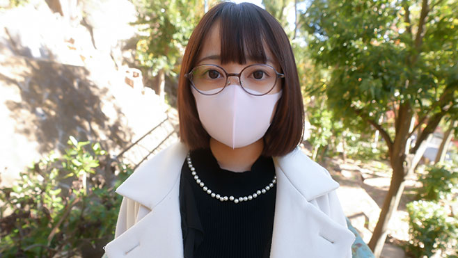 横浜市○大学生？、眼鏡のH罩杯！