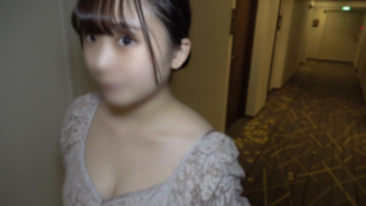 【無】18歳Ｇ罩杯カフェ店員。 