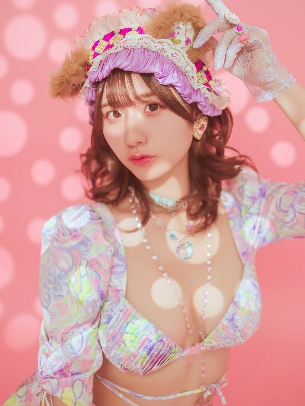 《髙峰じゅり》肉感童颜又带点美艷成熟!巨乳奶香的纯欲风格!