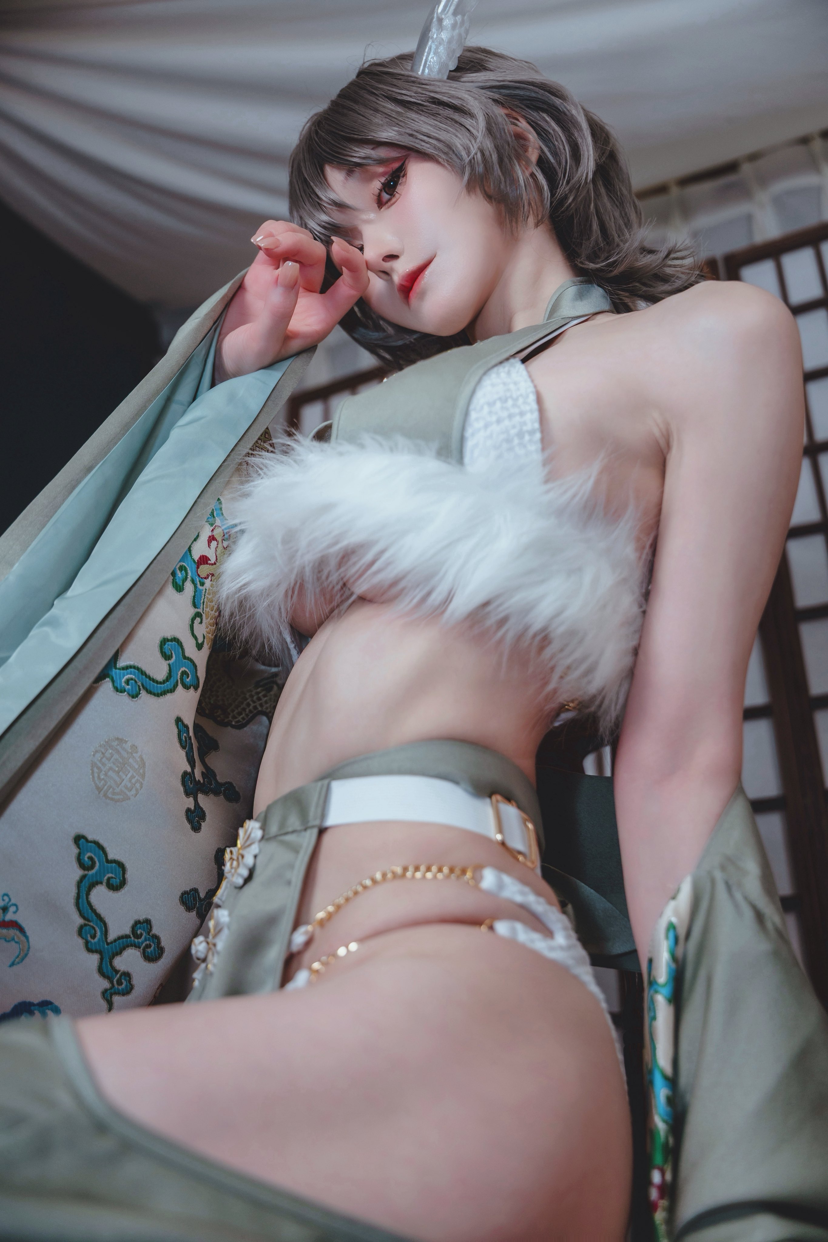 《开拓动漫祭》反差同框「小孤独对比辣妹圣女」,孤独下棋另外一个注目焦点!