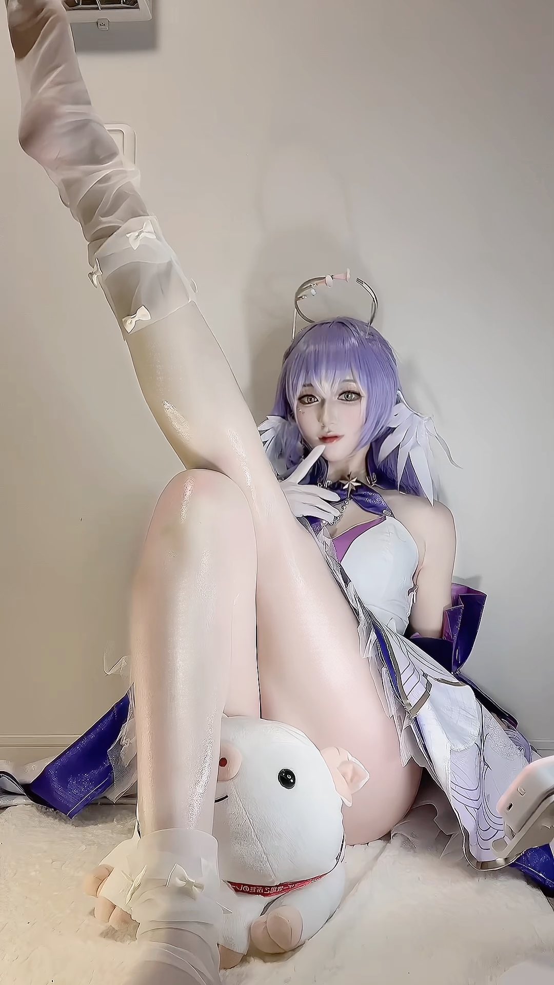 横劈、竖劈,怎么劈都很长!《兔田Nini》一字马简直是日常!